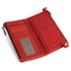 Foto de vista interior de billetera larga clásica con doble cierre y broches de cuero natural en color rojo modelo solo para mujer