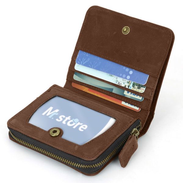 Foto de billetera vertical vintage bifold con cierre de cuero natural mostrando su vista interior de tarjeteros en color marrón